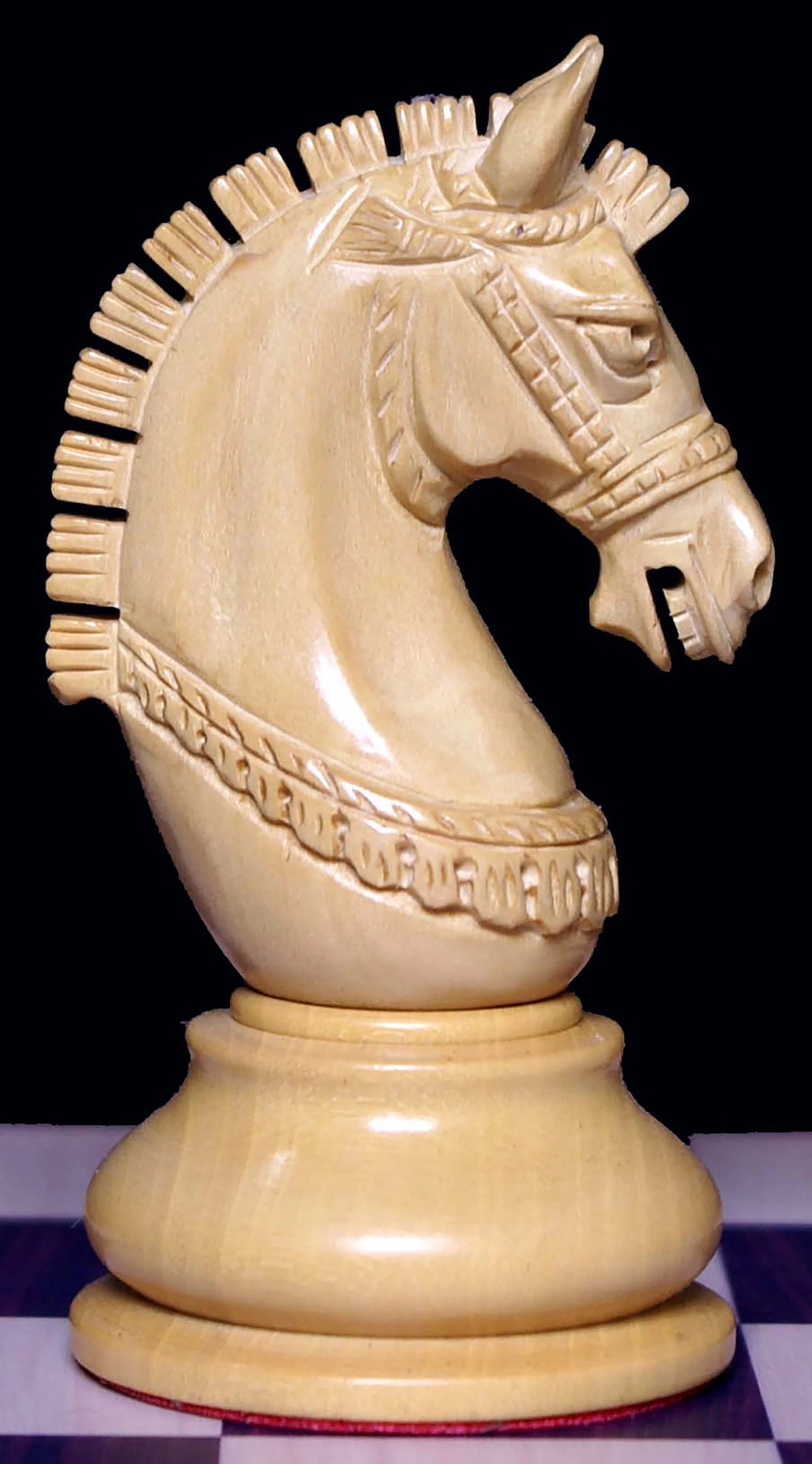 Aristocrat Series 4.1" Premium Staunton Chess Set in Padouk wood - Image 8