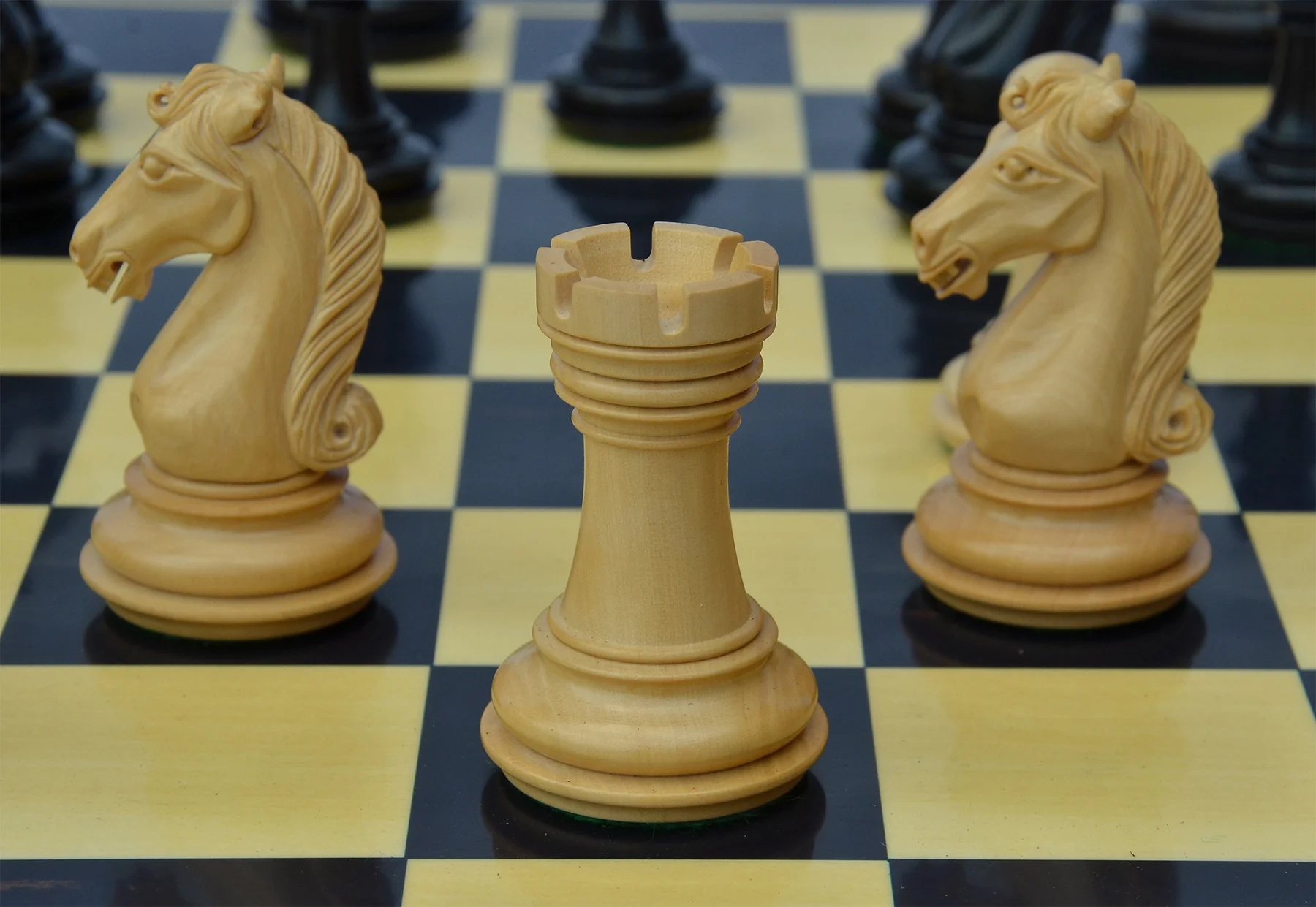 Attica Series Premium Staunton 4" Chess set in Ebony and Box wood - Image 11