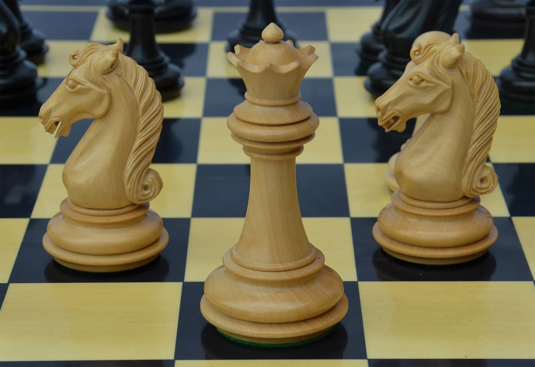 Attica Series Premium Staunton 4" Chess set in Ebony and Box wood - Image 12
