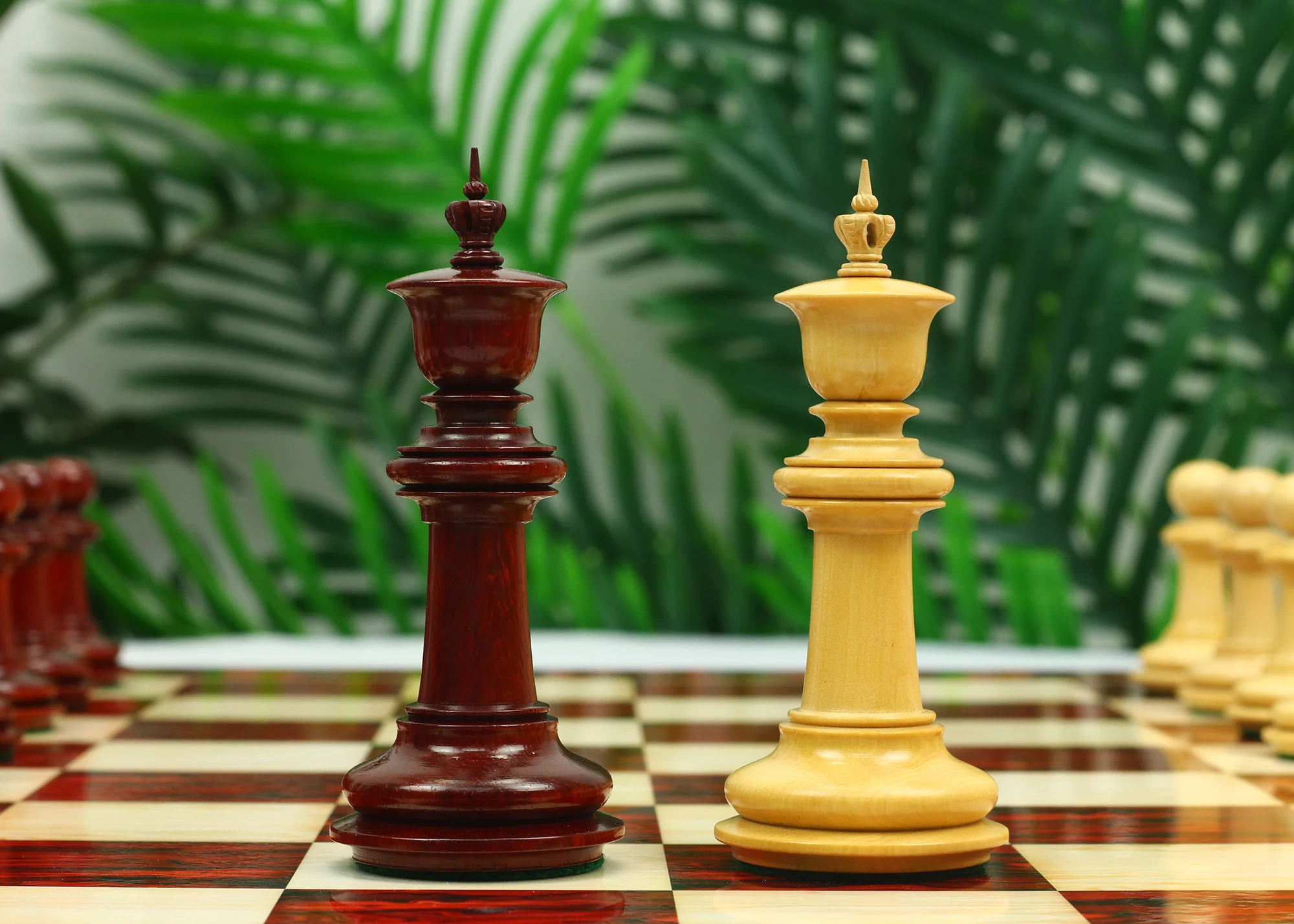 Danum Series 4.4" Premium Staunton Chess Set in Boxwood & Blood Rosewood - Image 11
