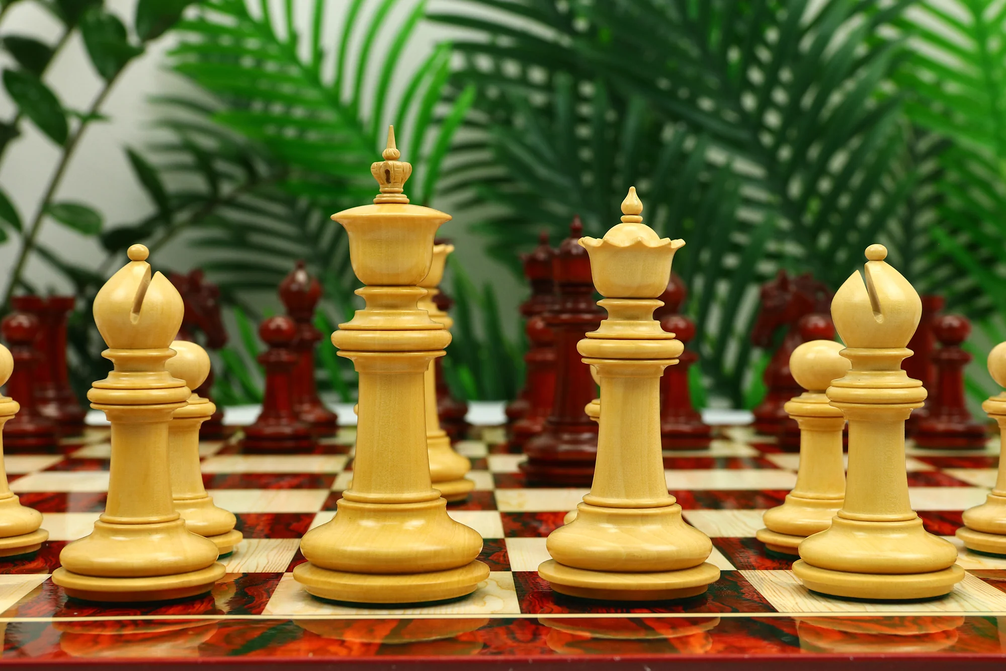 Danum Series 4.4" Premium Staunton Chess Set in Boxwood & Blood Rosewood - Image 17