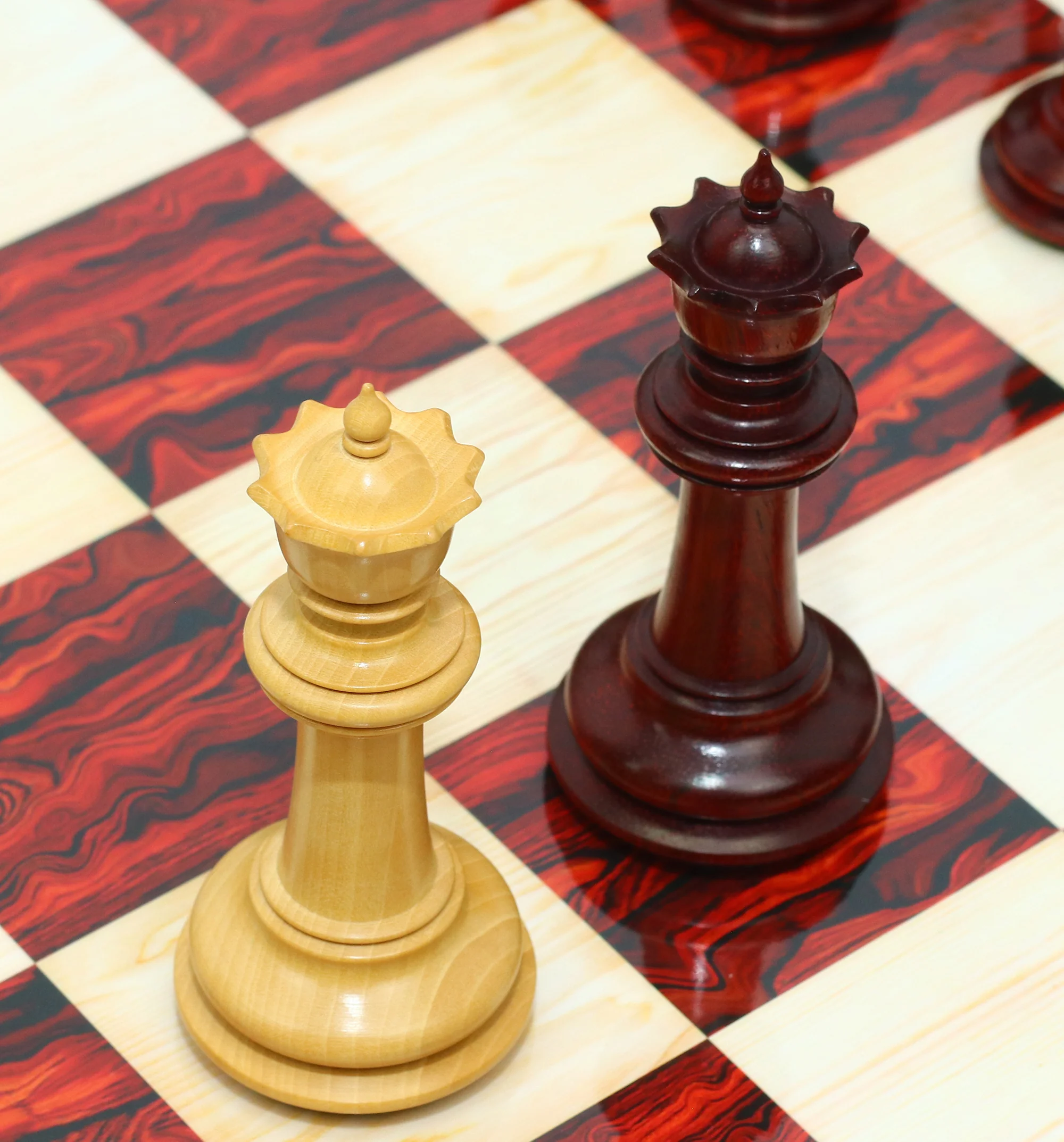 Danum Series 4.4" Premium Staunton Chess Set in Boxwood & Blood Rosewood - Image 33