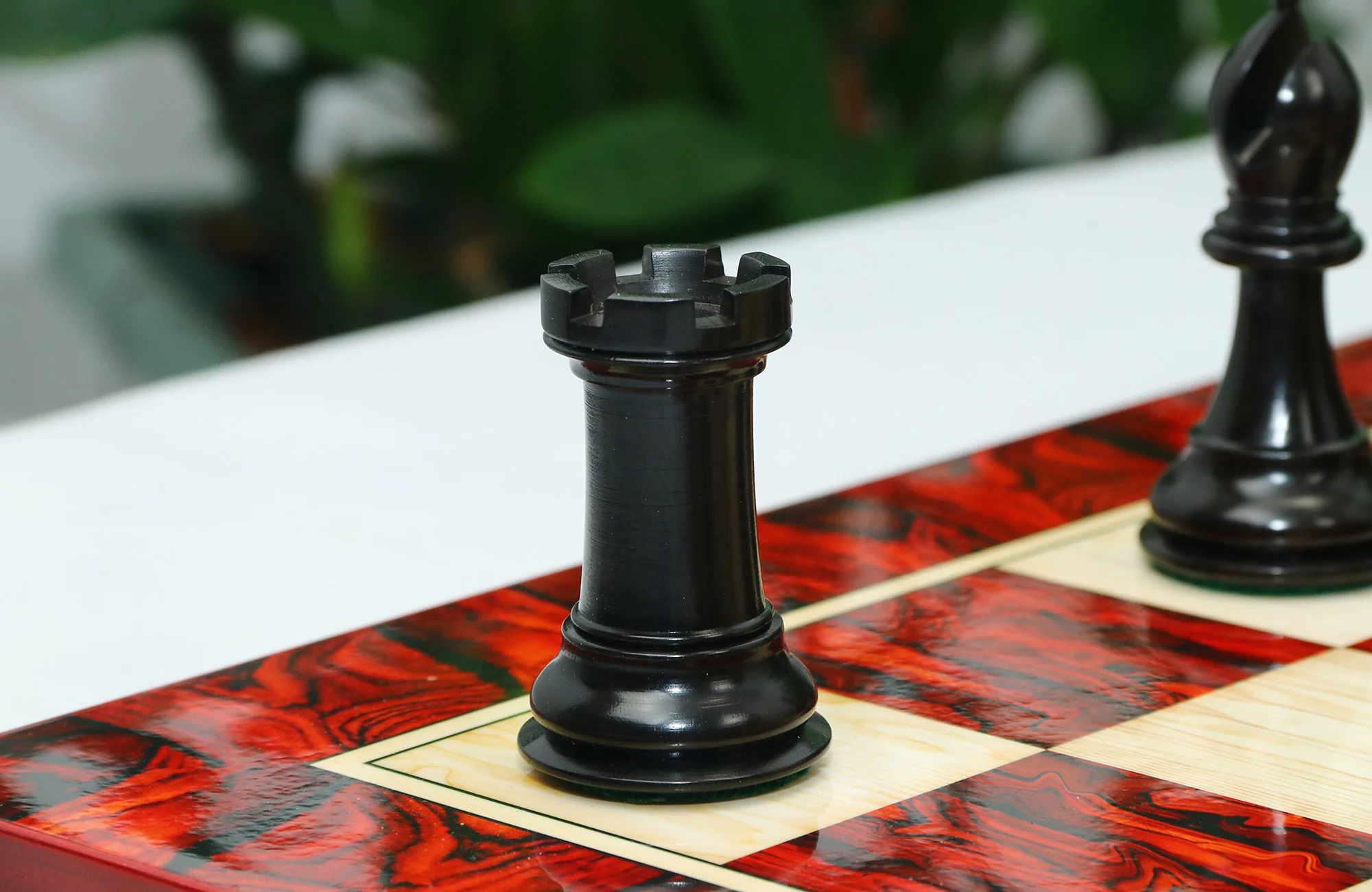 Elite Series 4.25" Luxury Staunton Chess set in Ebony/Boxwood - Image 27
