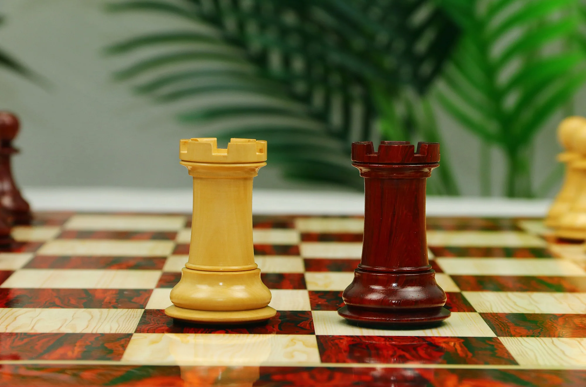 Elite Series 4.25" Luxury  Staunton Chess set in African Padouk & Boxwood - Image 14