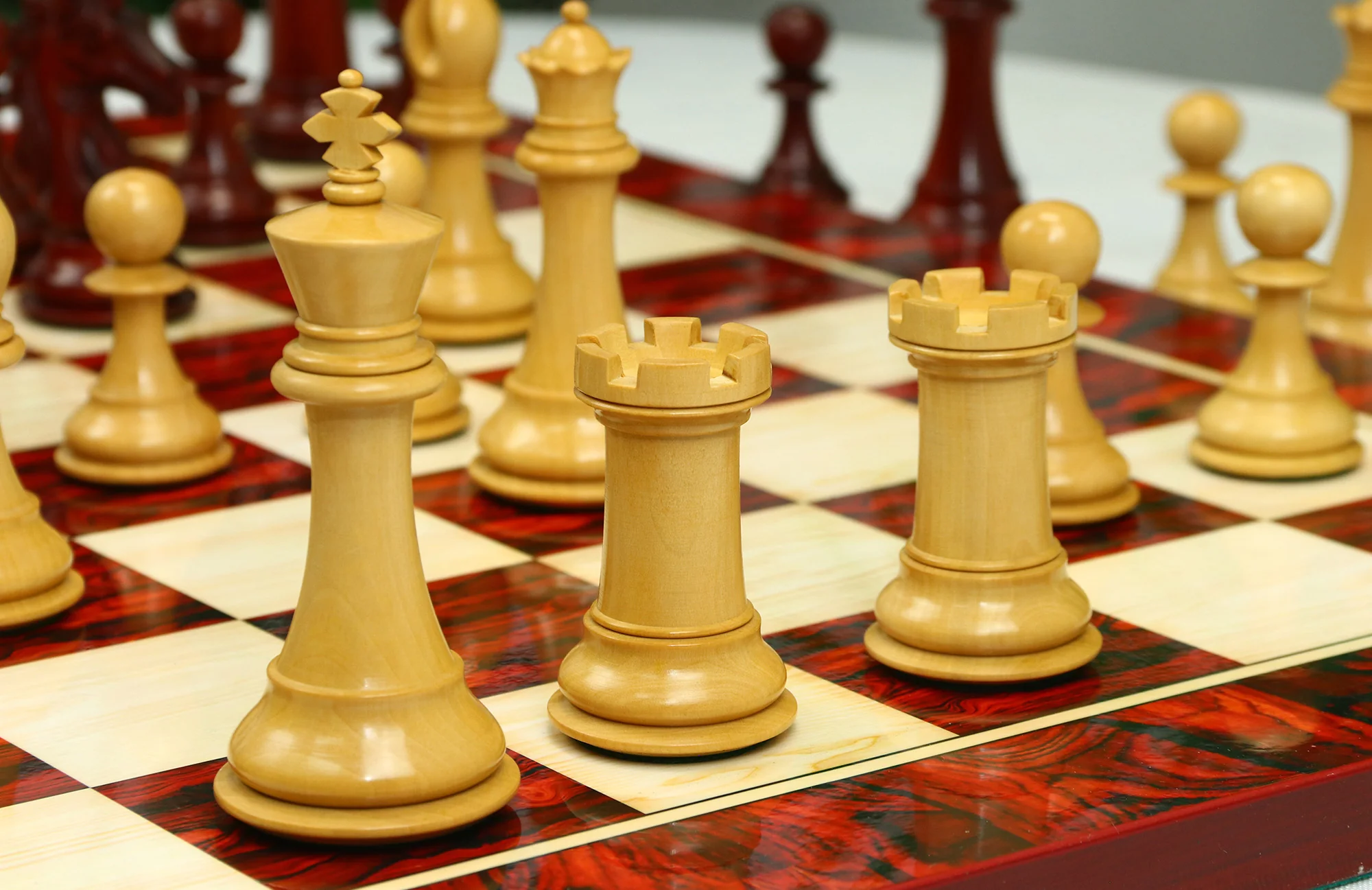 Elite Series 4.25" Luxury  Staunton Chess set in African Padouk & Boxwood - Image 16