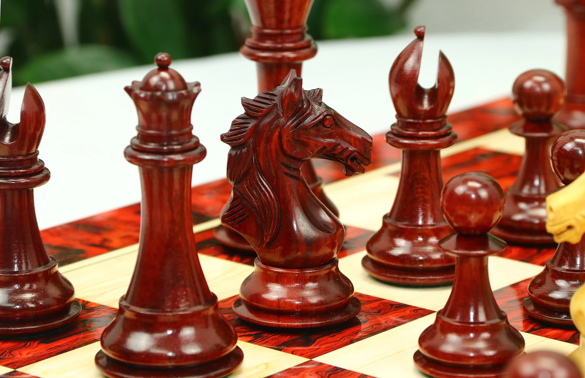 Elite Series 4.25" Luxury  Staunton Chess set in African Padouk & Boxwood - Image 17