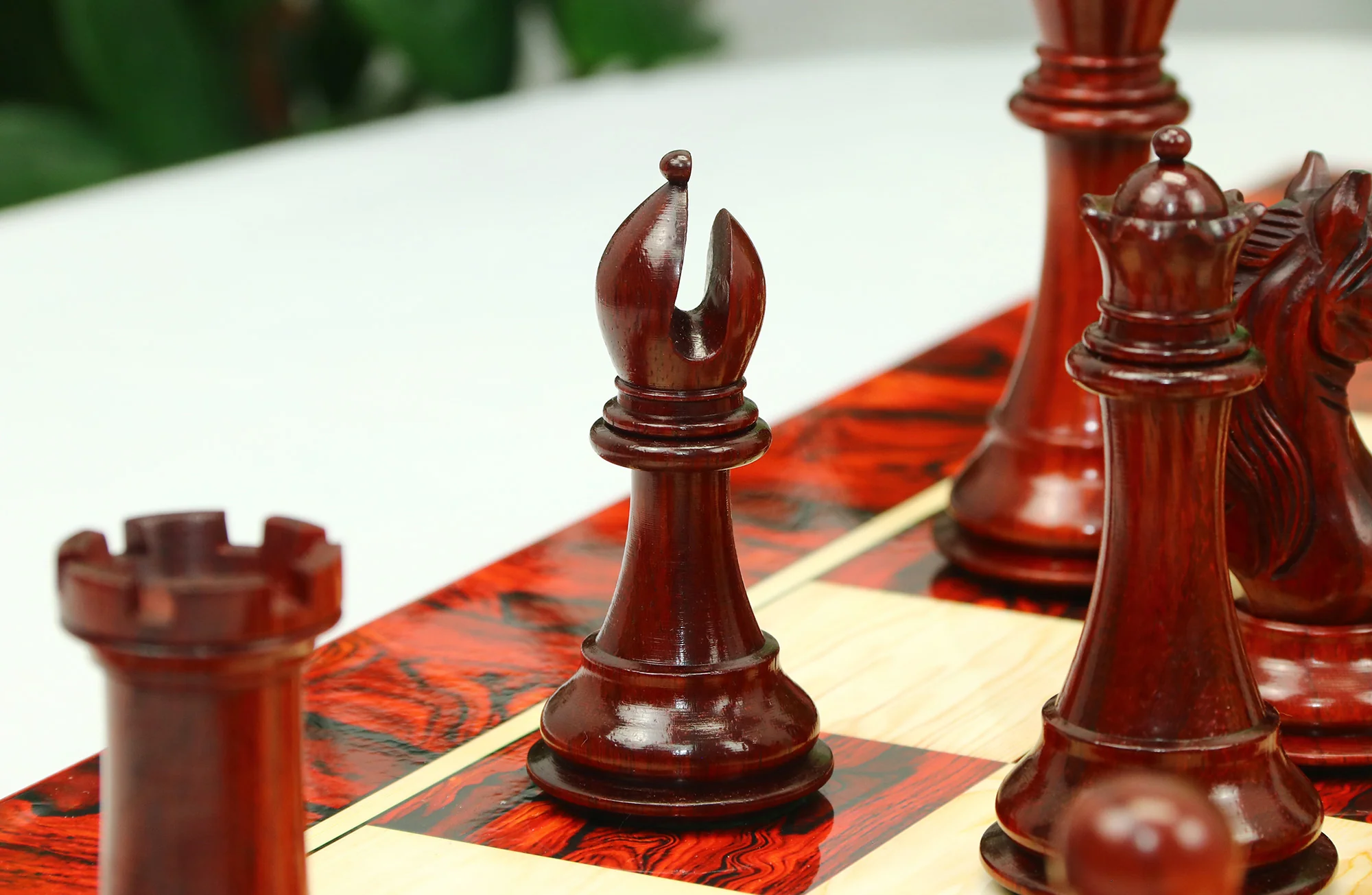 Elite Series 4.25" Luxury  Staunton Chess set in African Padouk & Boxwood - Image 23