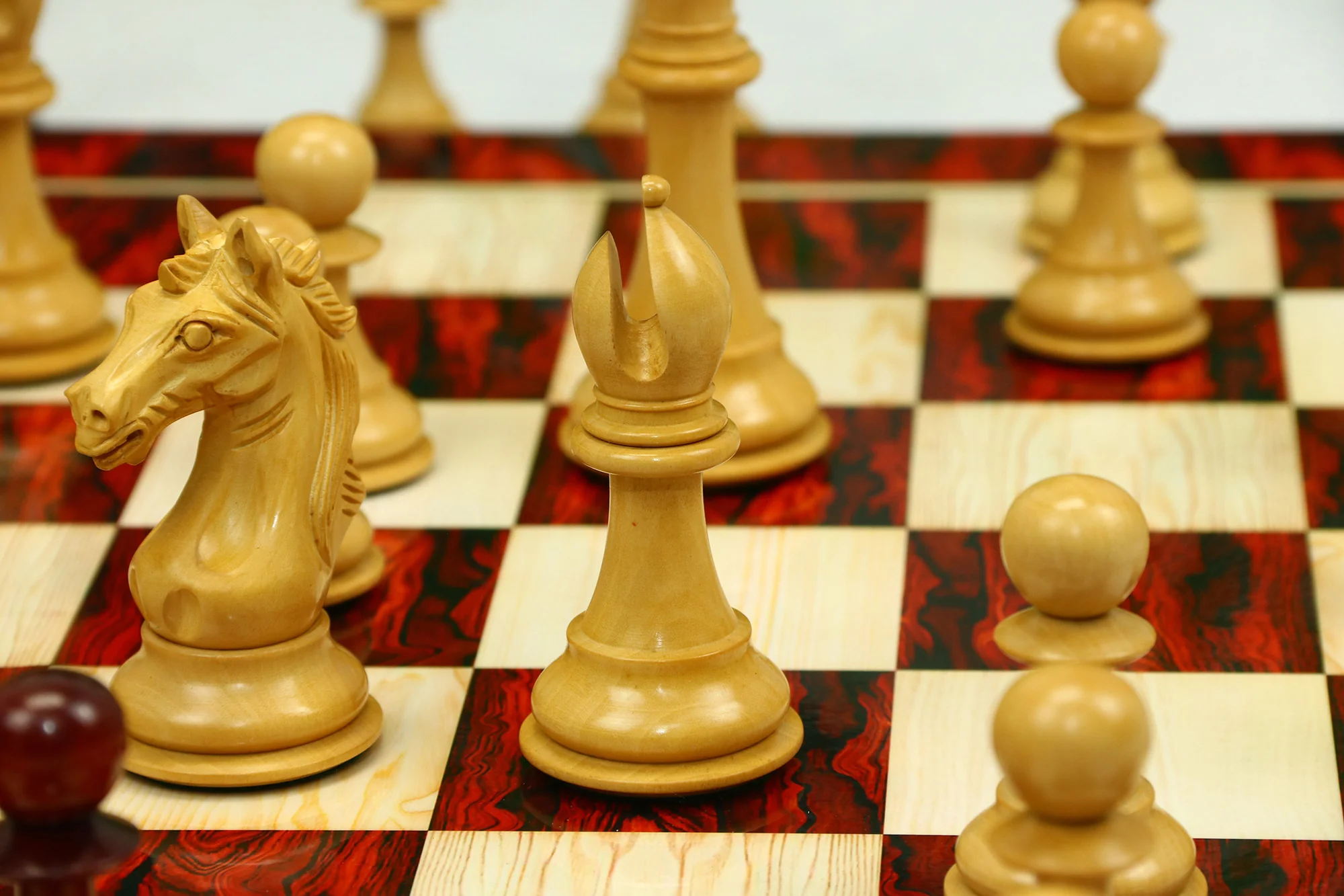 Elite Series 4.25" Luxury  Staunton Chess set in African Padouk & Boxwood - Image 24