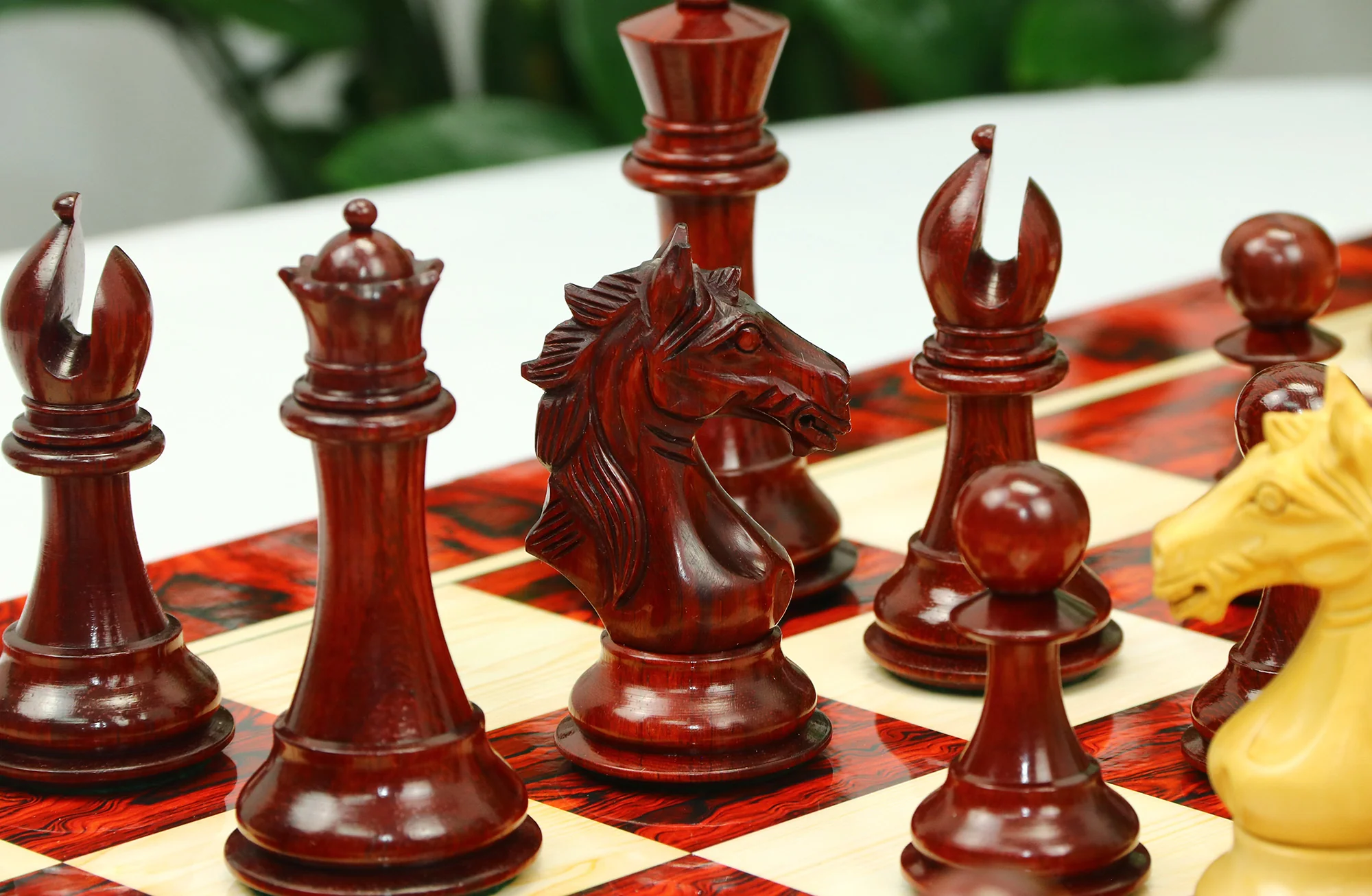 Elite Series 4.25" Luxury  Staunton Chess set in African Padouk & Boxwood - Image 28