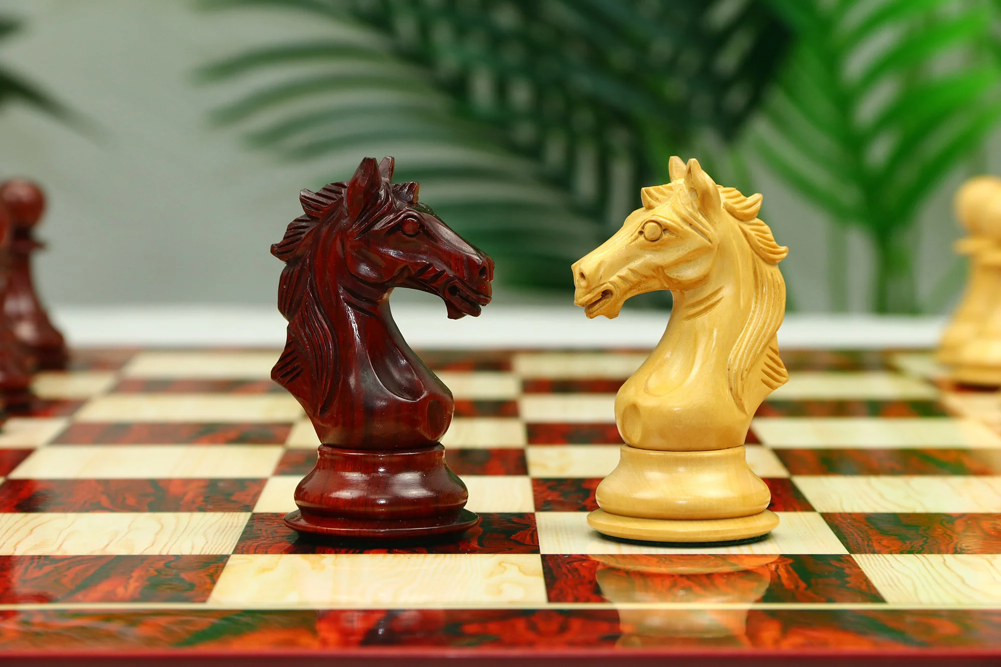 Elite Series 4.25" Luxury  Staunton Chess set in African Padouk & Boxwood - Image 29