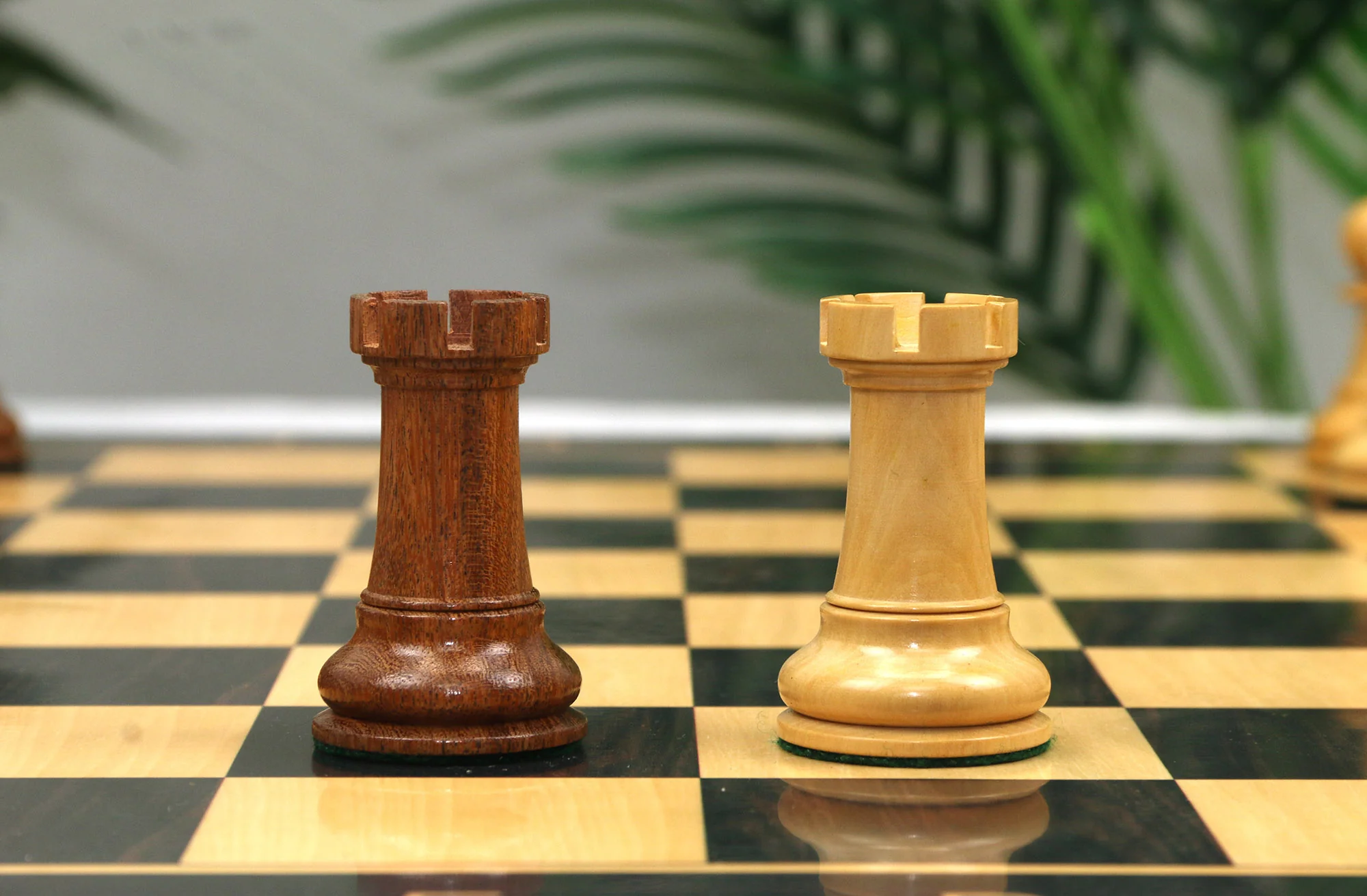 Leningrad Series 4"  Staunton Chess set in Golden Rosewood & Boxwood - Image 12