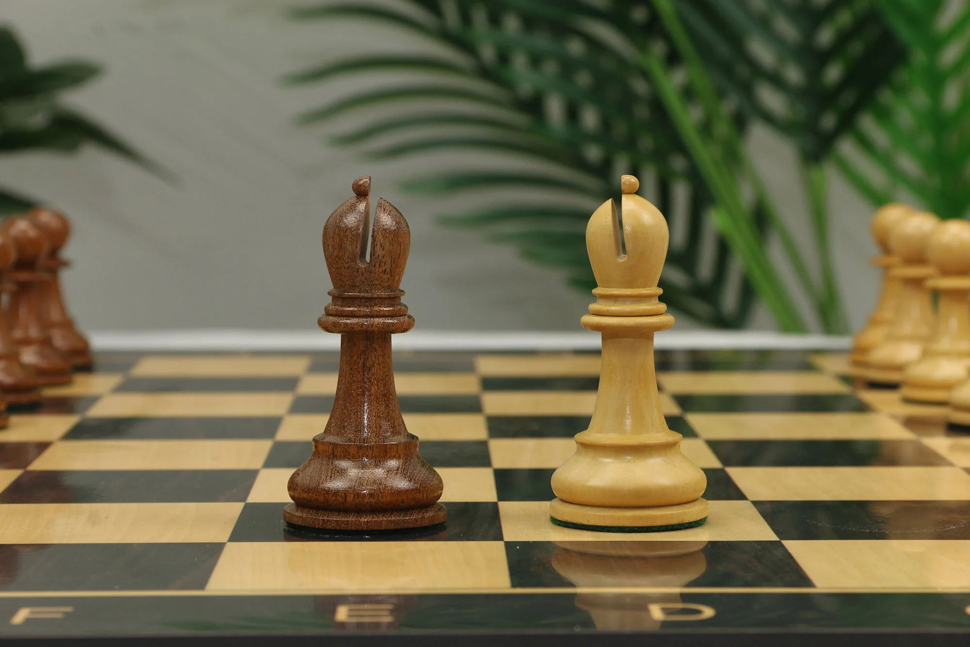 Leningrad Series 4"  Staunton Chess set in Golden Rosewood & Boxwood - Image 9
