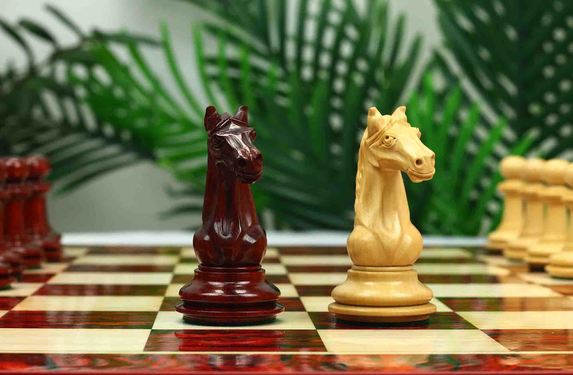 Macedon Series Luxury Staunton 4.4" Boxwood and Bud Rosewood wood Chess set - Image 12