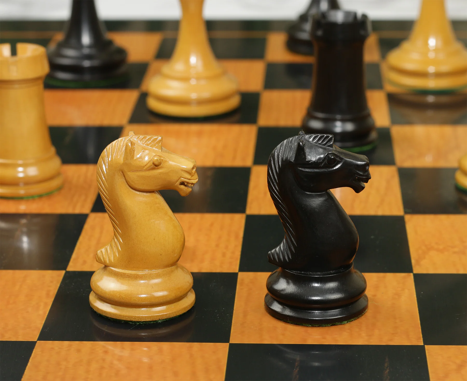 Reproduction Vintage B & Co 1860s Antique Chess Set in Ebony / Antiqued Box wood - 4" King - Image 16