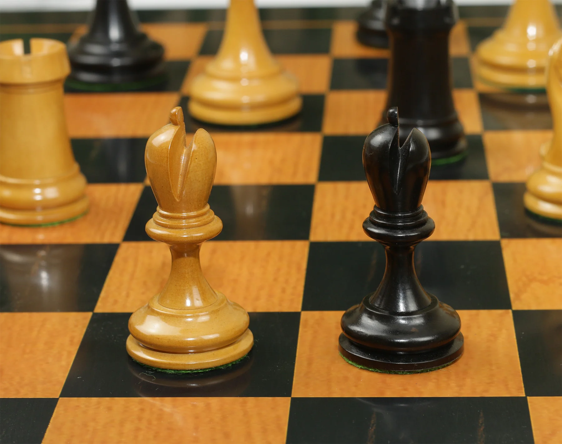 Reproduction Vintage B & Co 1860s Antique Chess Set in Ebony / Antiqued Box wood - 4" King - Image 22