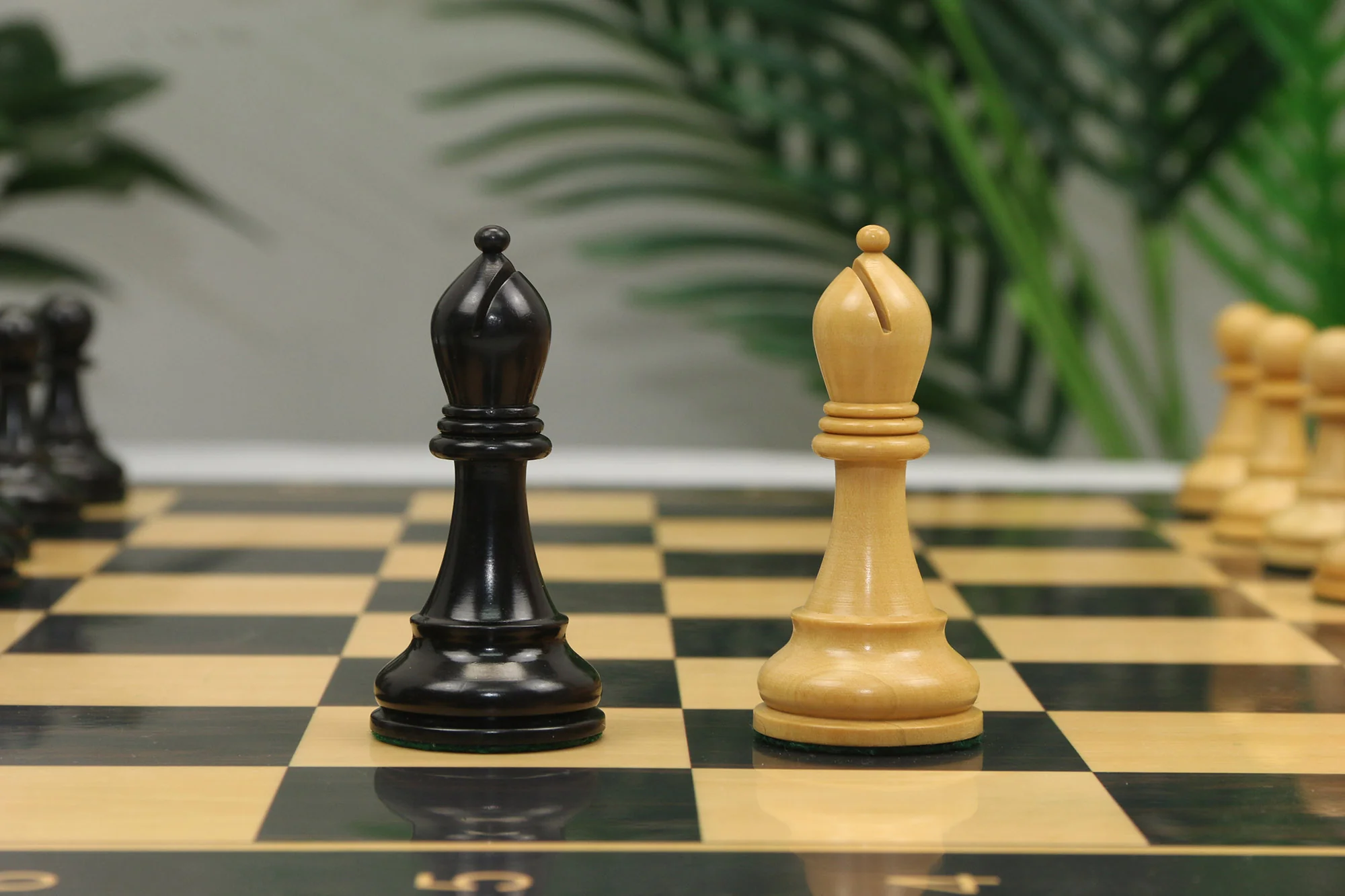 Winchester Series 4" Luxury Staunton Chess Pieces - Ebonised Wood - Image 11