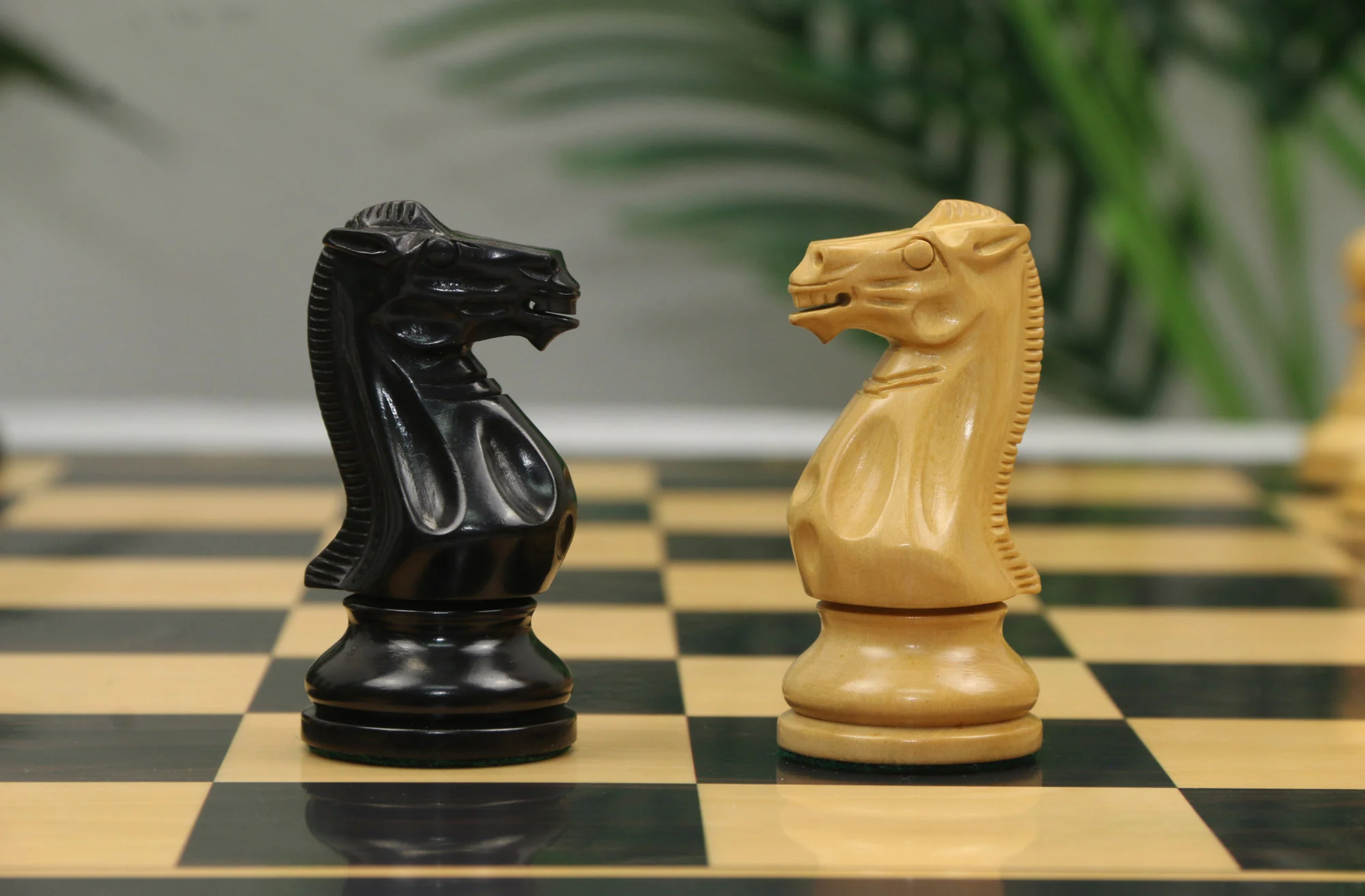 Winchester Series 4" Luxury Staunton Chess Pieces - Ebonised Wood - Image 28