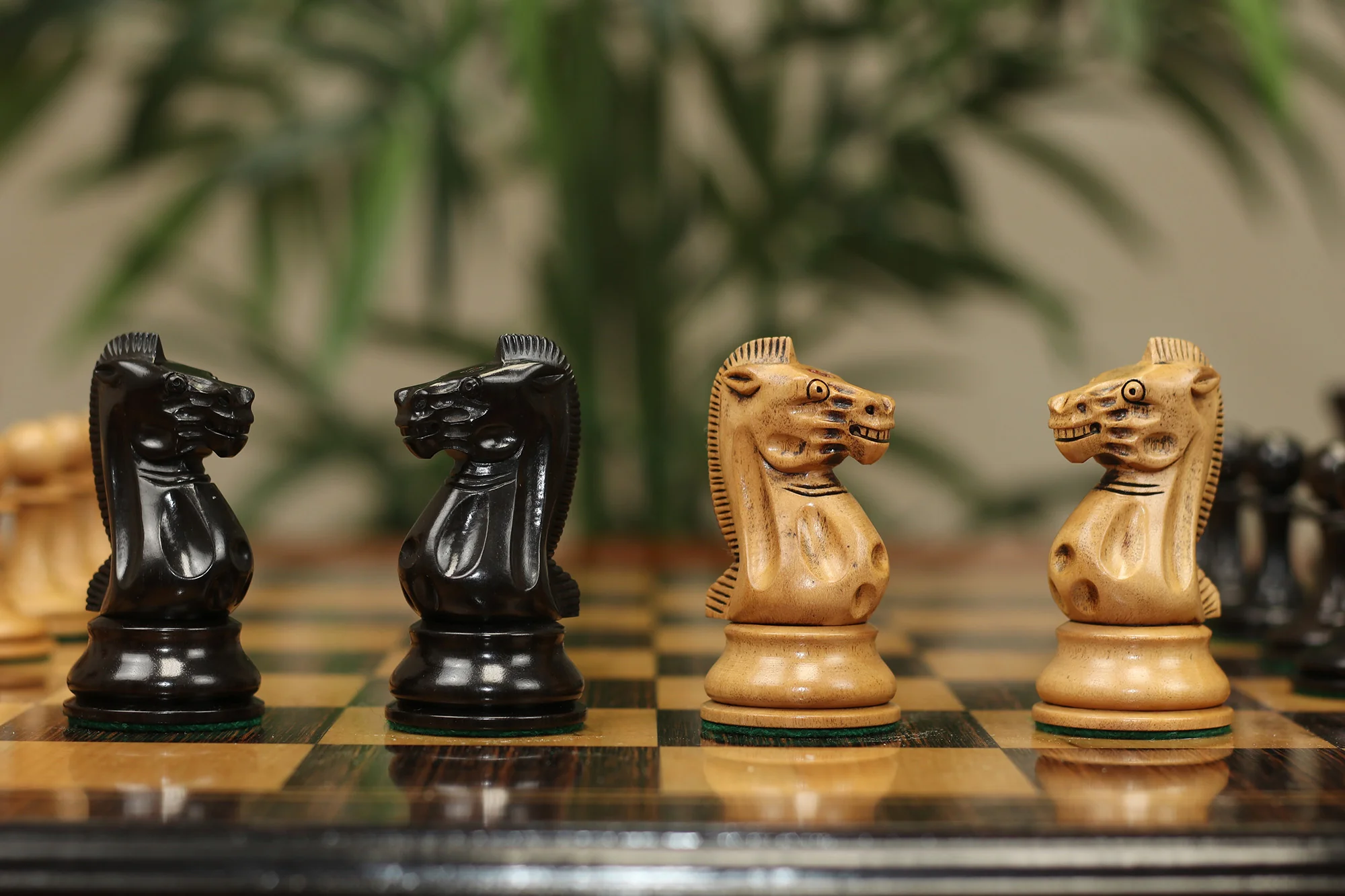 B & Company Reproduced Staunton 4.4" Chess Set in Distressed Boxwood and Ebony - Image 11