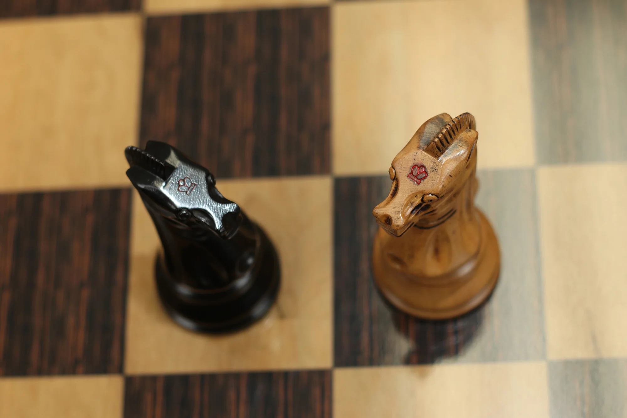 B & Company Reproduced Staunton 4.4" Chess Set in Distressed Boxwood and Ebony - Image 13