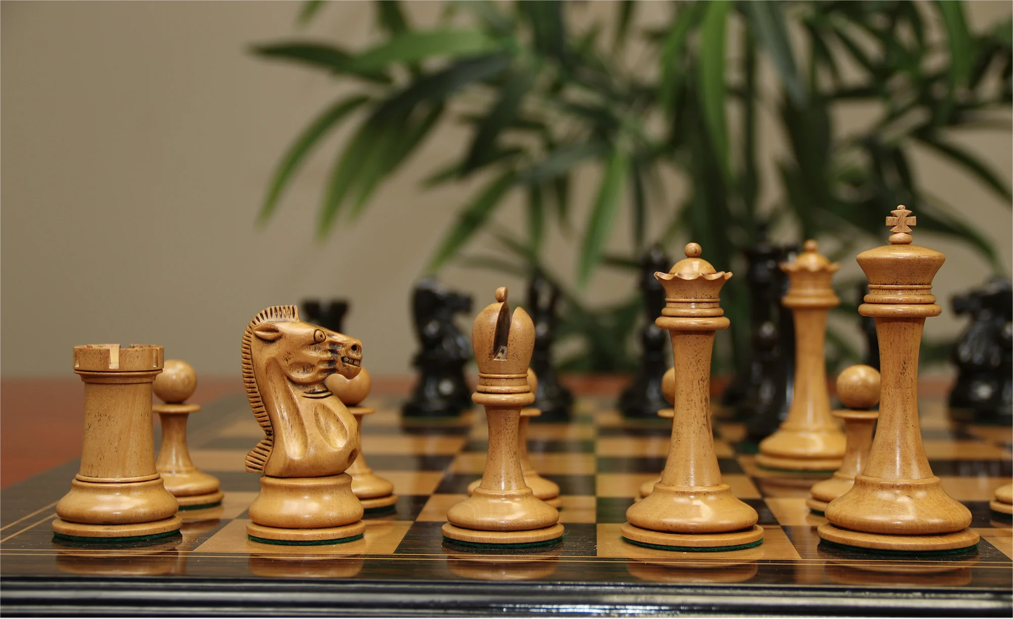 B & Company Reproduced Staunton 4.4" Chess Set in Distressed Boxwood and Ebony - Image 16