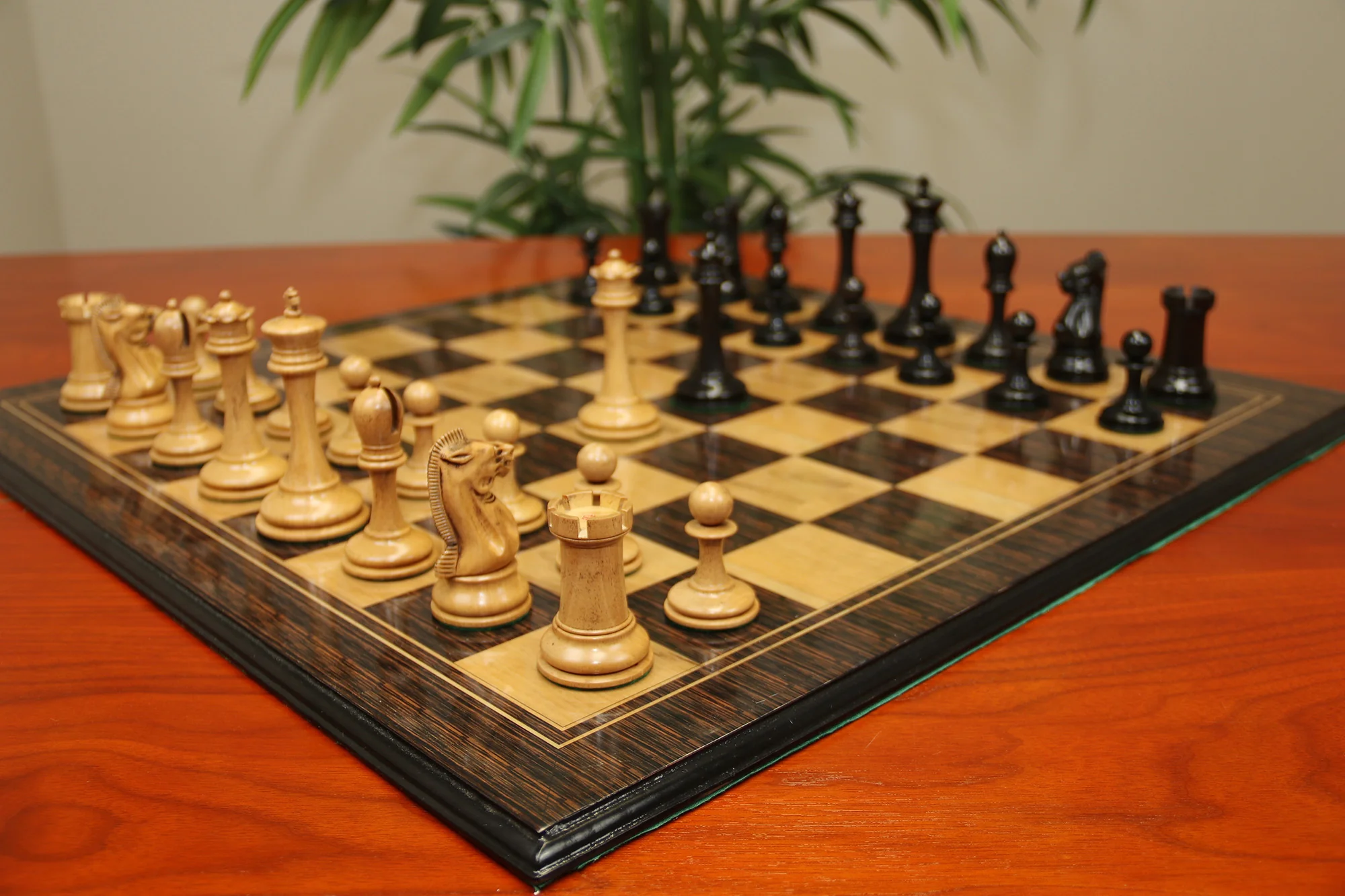 B & Company Reproduced Staunton 4.4" Chess Set in Distressed Boxwood and Ebony - Image 29