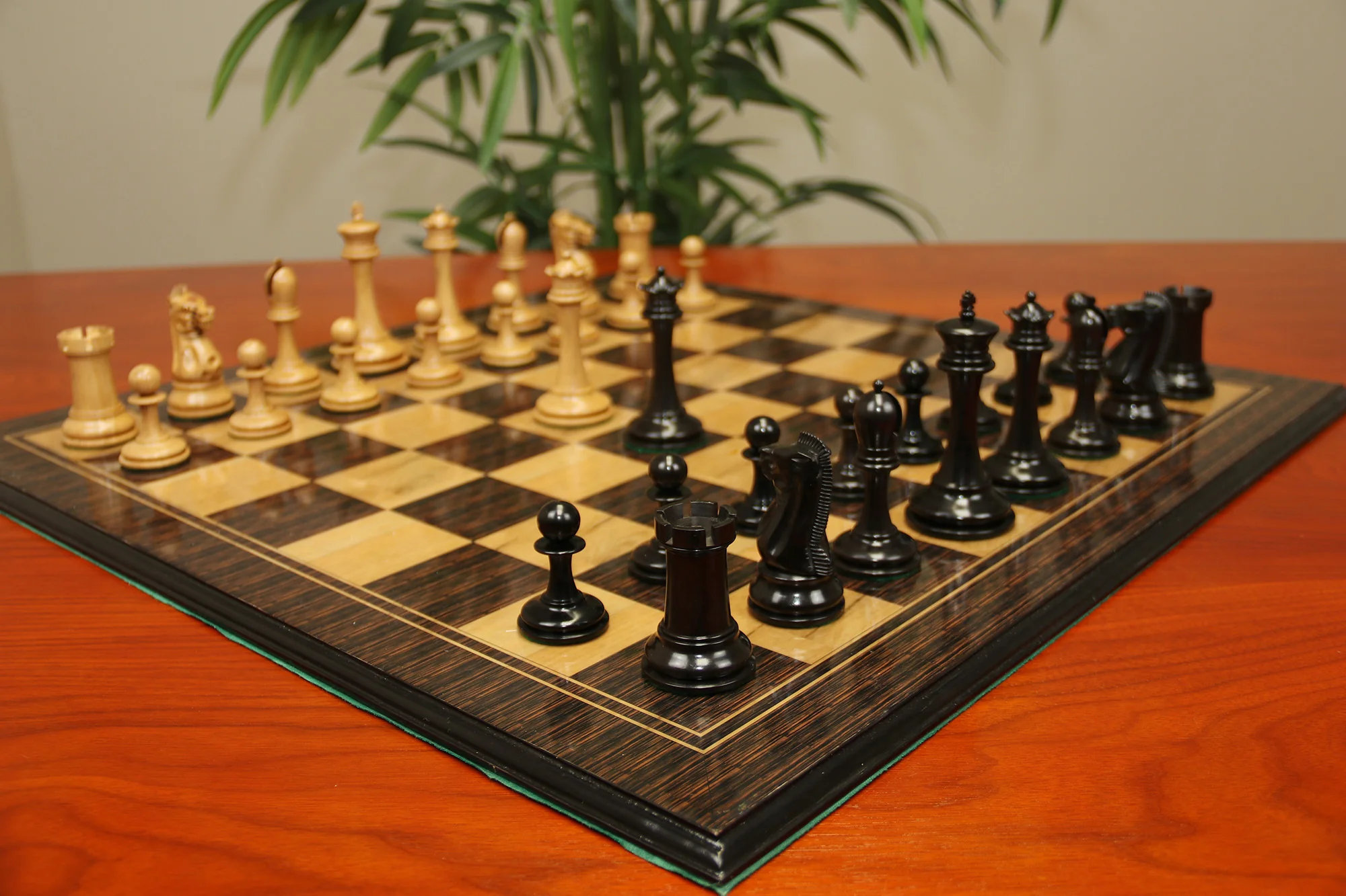 B & Company Reproduced Staunton 4.4" Chess Set in Distressed Boxwood and Ebony - Image 30