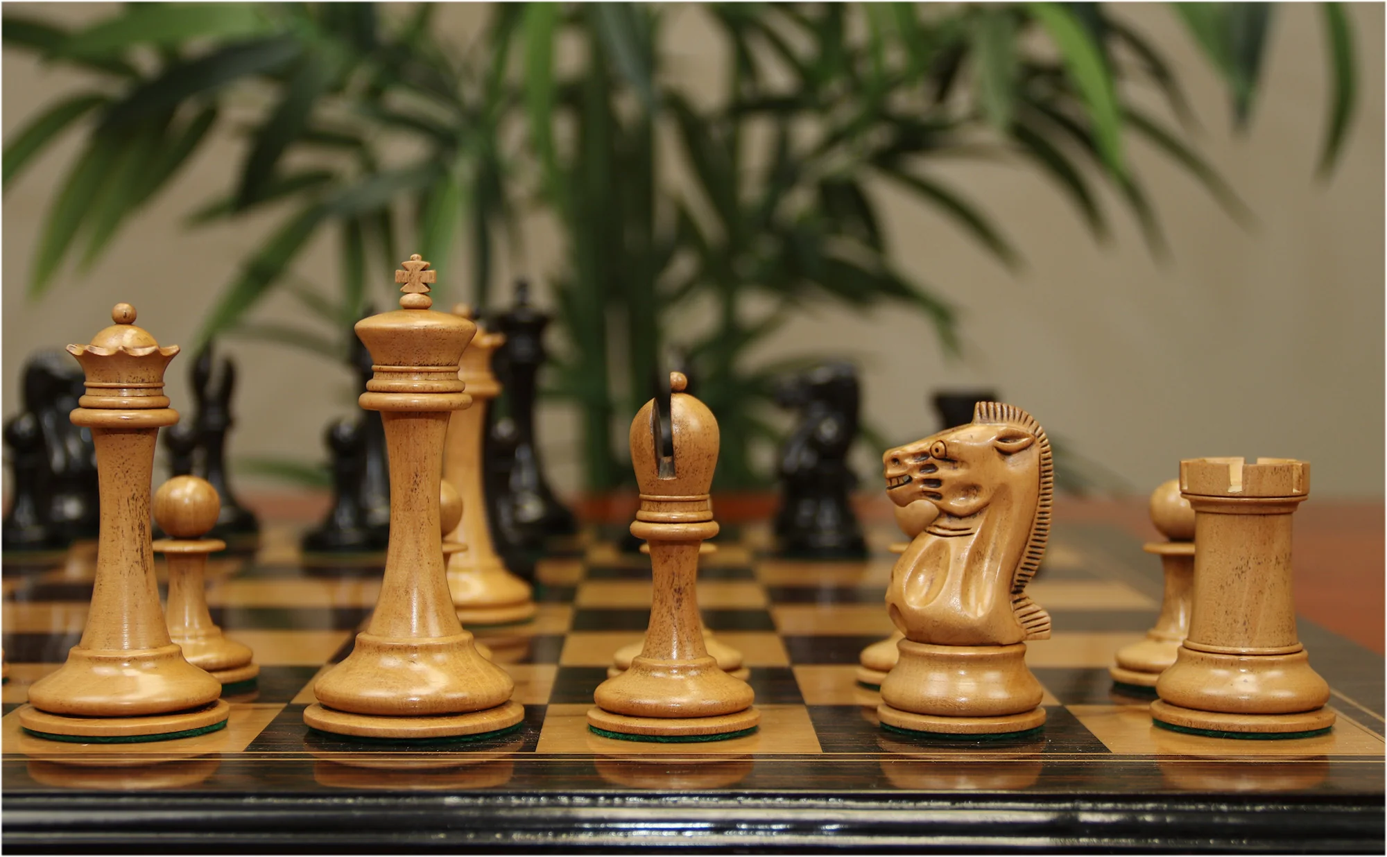 B & Company Reproduced Staunton 4.4" Chess Set in Distressed Boxwood and Ebony - Image 4