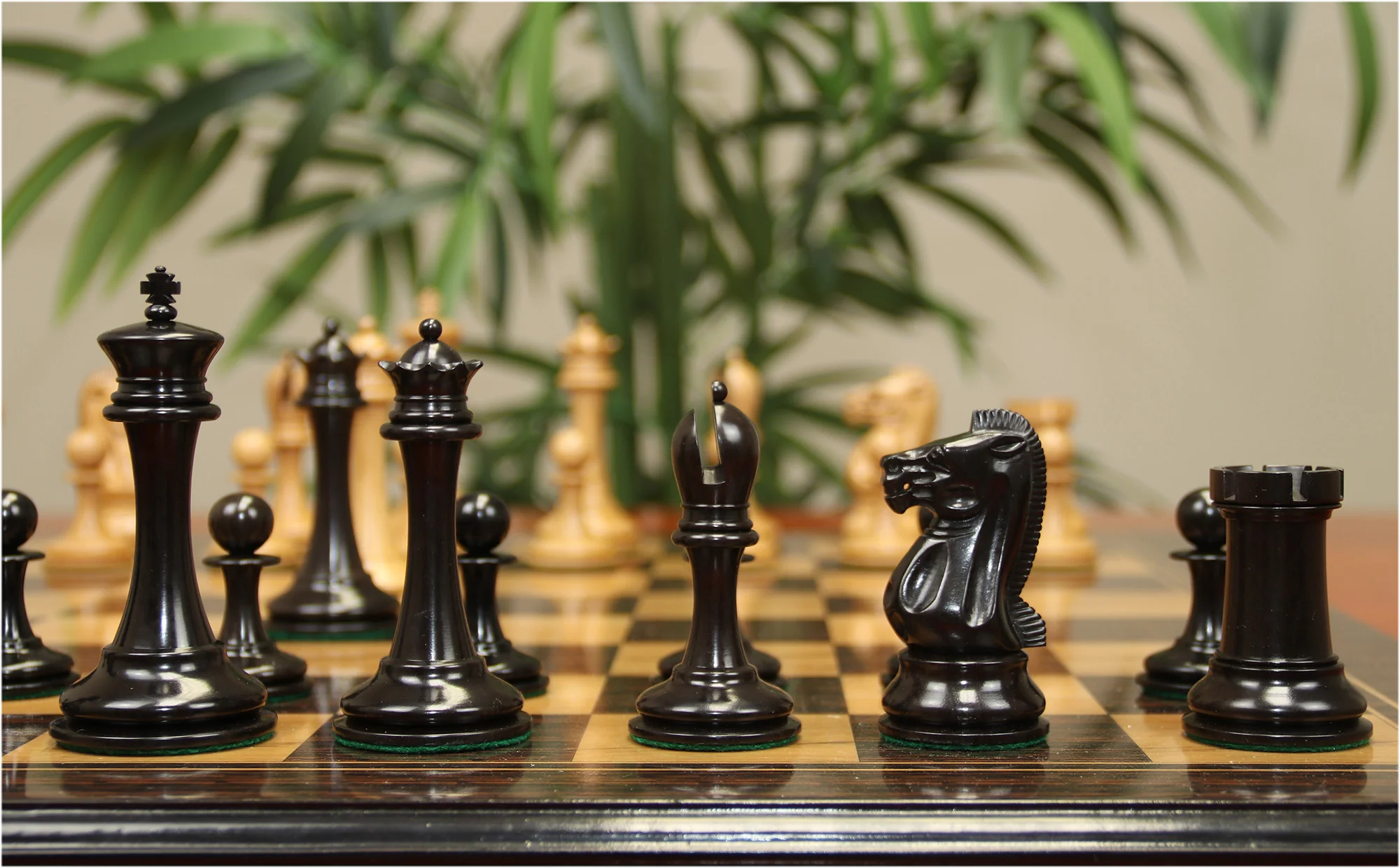 B & Company Reproduced Staunton 4.4" Chess Set in Distressed Boxwood and Ebony - Image 6